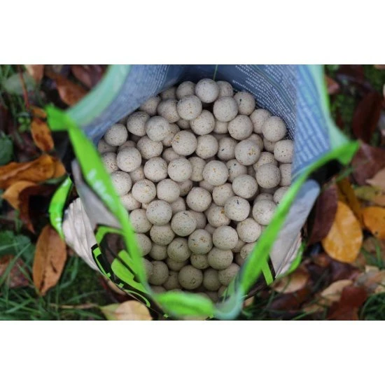 CBB White Cananga Boilies 2kg 3 CBB White Cananga Boilies 2kg – Bild 3