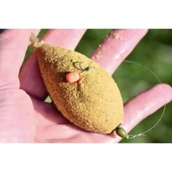 DYNAMITE BAITS Dynamite Swim Stim Feeder Mix F1 1.8kg -Angeln Discounter SWIM STIM GROUNDBAIT F1 SWEET FEEDER IN HAND 550x550w