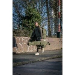 Trakker NXG 3 Rod 13ft Padded Sleeve -Angeln Discounter Trakker NXG Luggage Lifestyle Shoot Feb 130 550x550h
